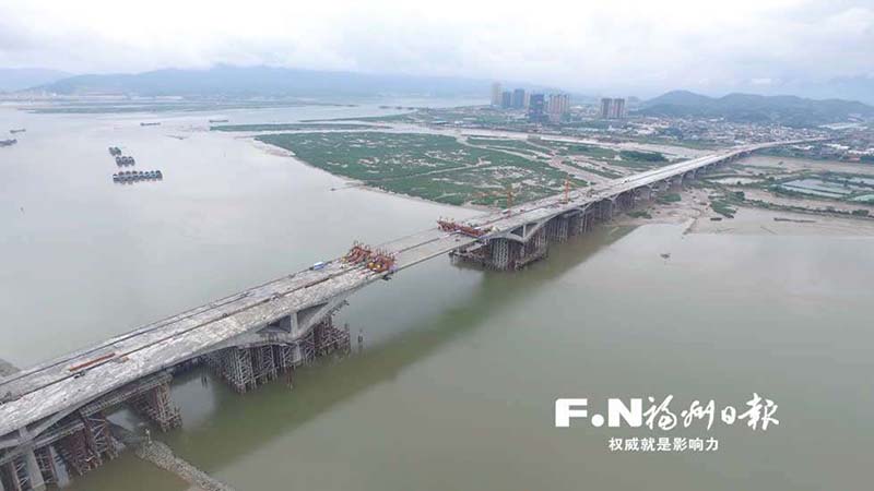 福州马尾大桥内衬不锈钢复合管跨江管道项目(图1)
