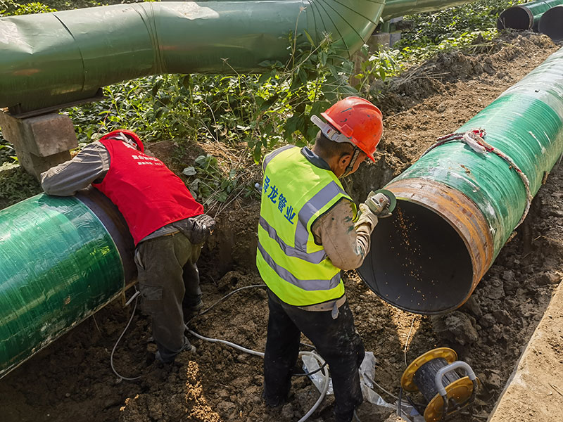 内衬不锈钢复合钢管施工安装:关键要点与注意事项(图2) 内衬不锈钢复合钢管施工安装:关键要点与注意事项(图2)