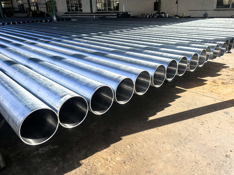 内衬不锈钢复合钢管的应用场景：居民小区建筑广泛覆盖(图1)